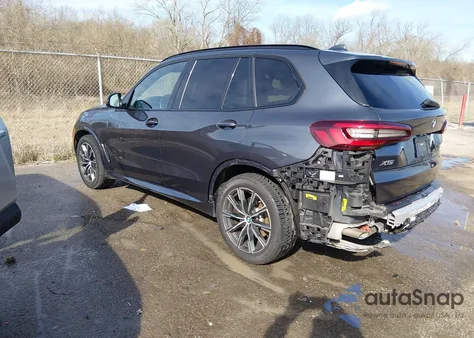 2021 BMW X5 Sdrive40I z USA, uszkodzony, nr VIN 5UXCR4C03M9G43306